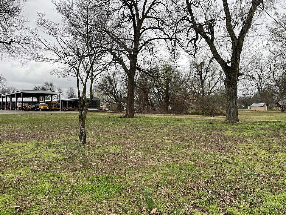 2nd image of Lake St