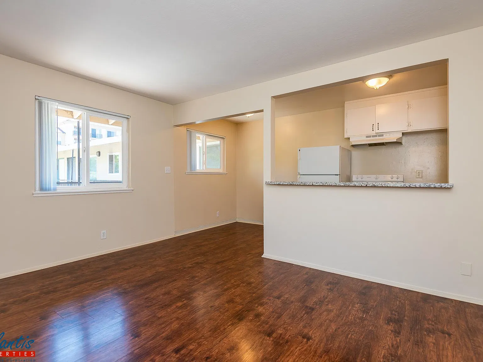 2 bed, 740 sqft, $2,595 — Photo 2