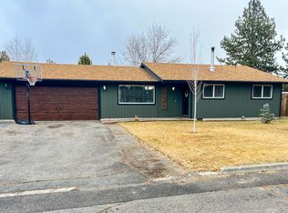 61376 Franke Ln, Bend, OR 97702