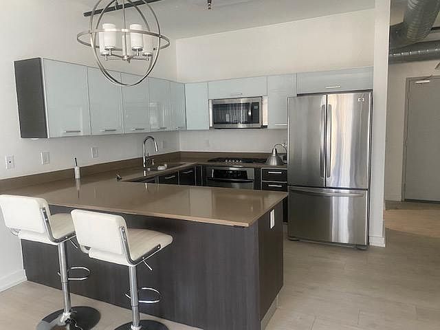 1st image of 645 W 9th St APT 319