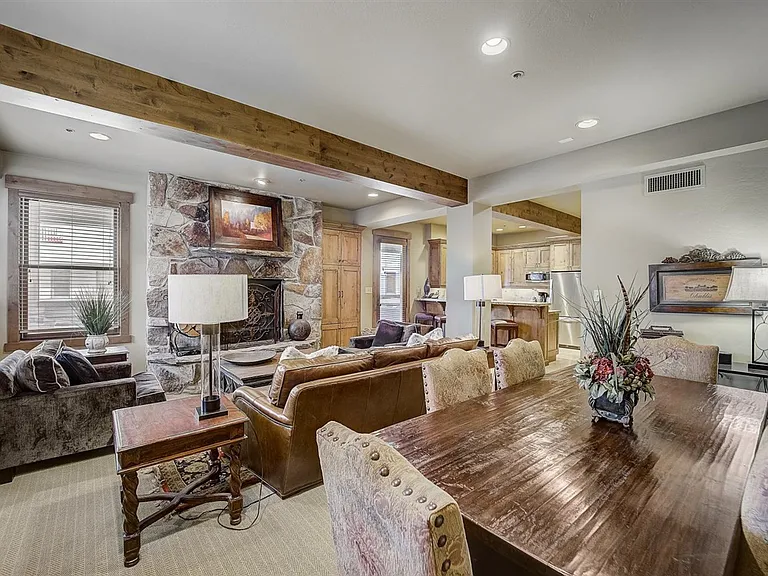7580 Royal St E #24 — Photo 7