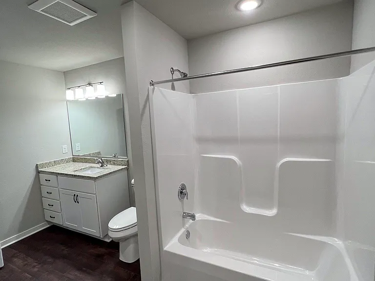 7888 S Scepter Dr — Photo 24