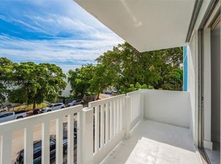 910 Michigan Ave APT 301, Miami Beach, FL 33139