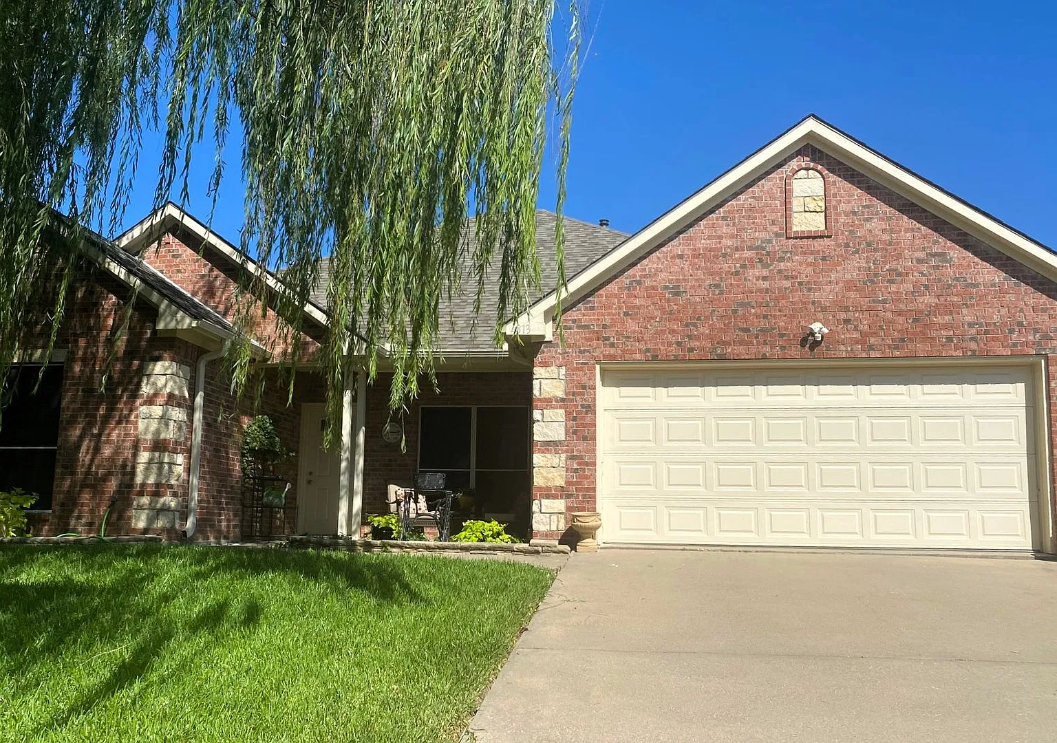 Sherman 3/2/2 Beauty For Lease Behind Towne Center/Hwy 75! — Photo 1