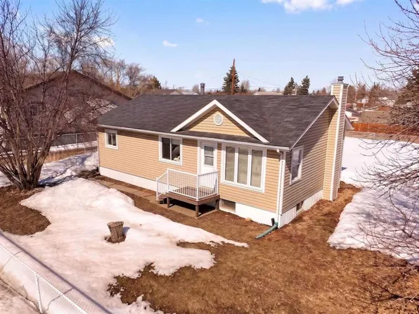 10202 S 101st Ave, Mackenzie County, AB T0H 2H0