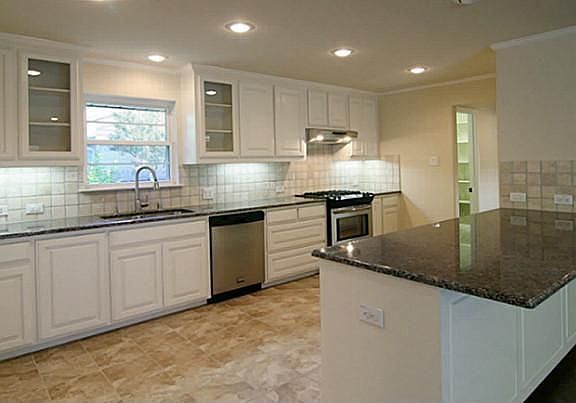 4th image of 3318 Lancelot Dr