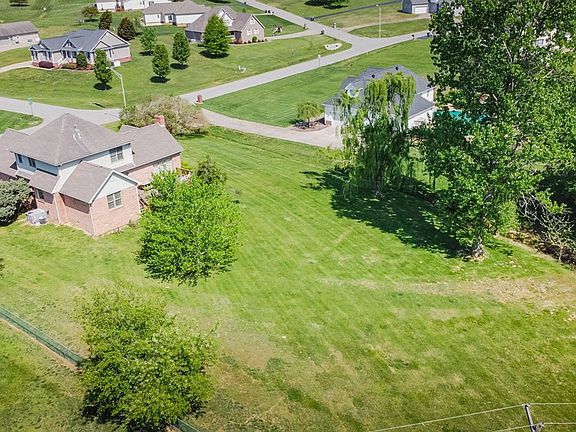 3rd image of 772 Wexford Way