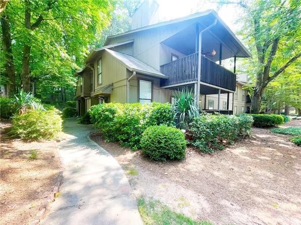 1002 Cumberland Ct, Smyrna, GA 30080