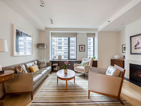 2nd image of 212 E 95th St APT 8B
