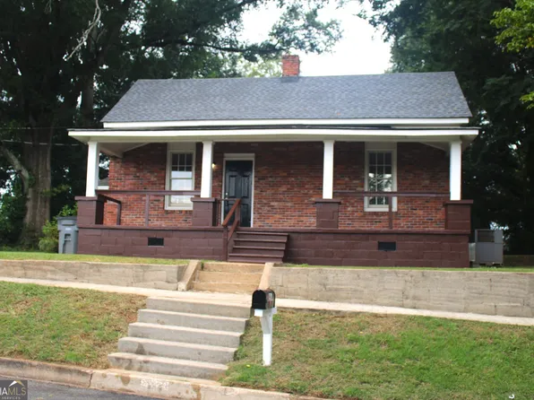 906 Callaway Ave, Lagrange, GA 30240