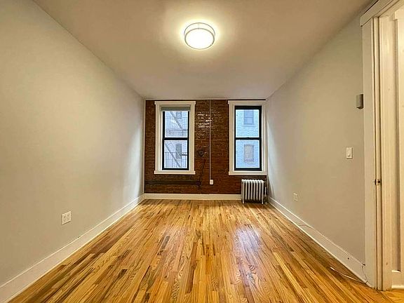 4th image of 2111 Beekman Pl #G2
