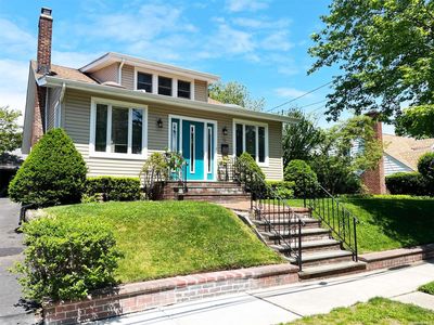 72 Alnwick Road, Malverne, NY, 11565