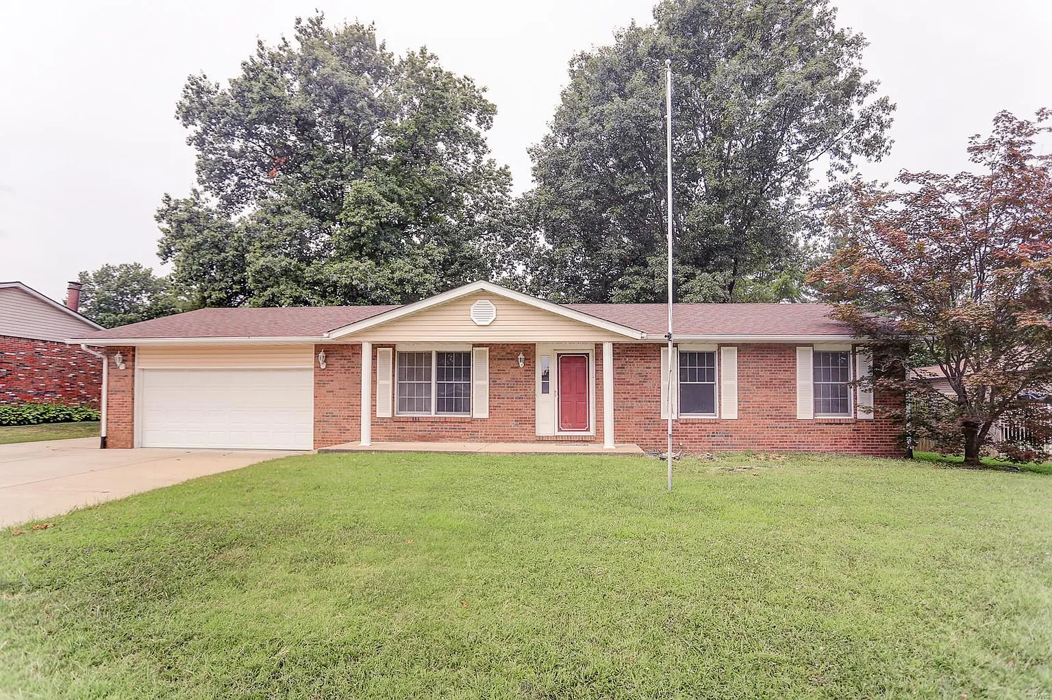 3043 Mockingbird Ln photo 1