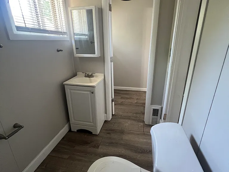 2081 W 103rd St #1 — Photo 24