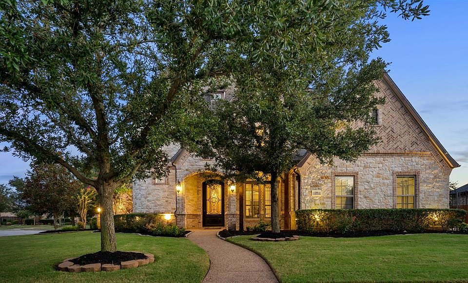 1st image of 2201 Camden Cir