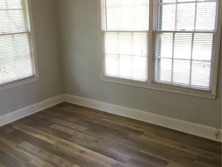 3300 Robinson Ave — Photo 8