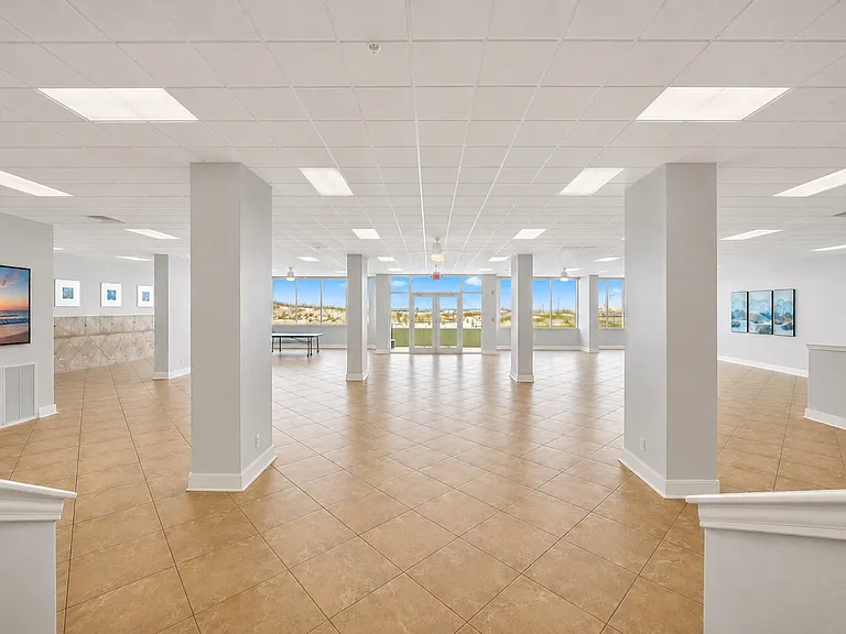 Building's Lounge