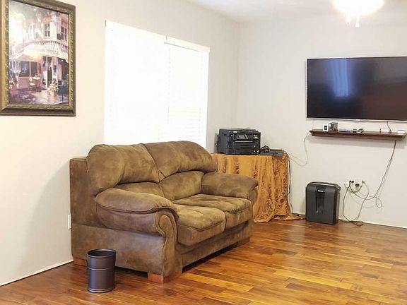 3rd image of 270 White River Mountain Blvd