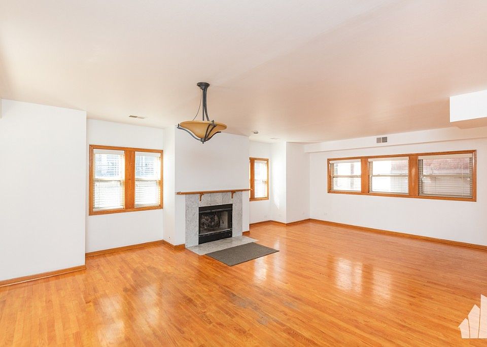 1st image of 925 W Lawrence Ave #1A