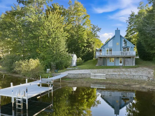 212 Varney Road, Barnstead, NH 03225