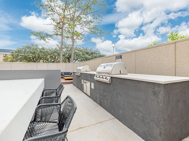 TEAK Apartments — Photo 27