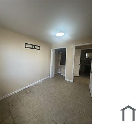 5th image of 1028 Bay 32nd St #1