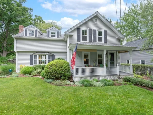 21 Fletcher St, Uxbridge, MA 01569