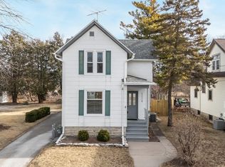 1224 Wisconsin St, Oshkosh, WI 54901