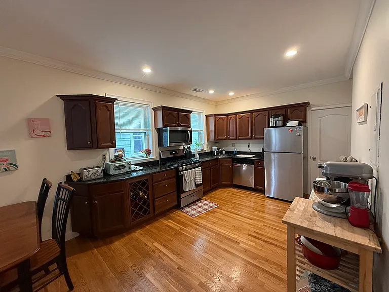 106 Chester St #2 — Photo 3