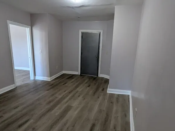 487 New Britain Ave APT G3, Hartford, CT 06106