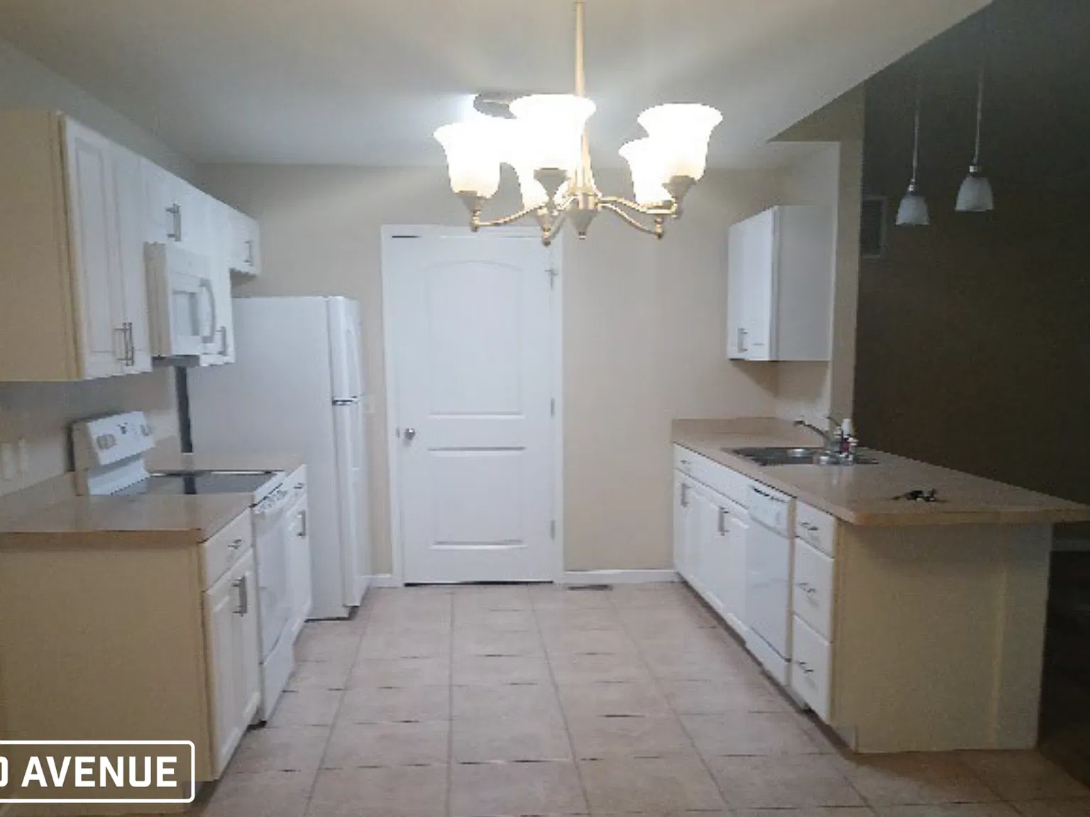 2 bed, 2.0 bath, 1380 sqft, $1,689 — Photo 4