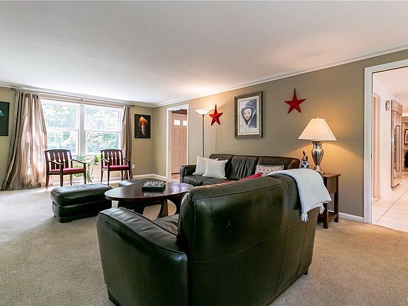 4th image of 4757 Limberlost Ln