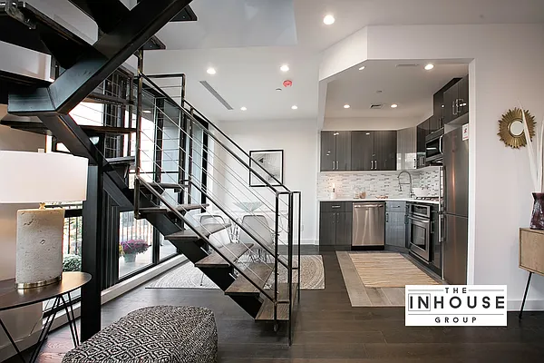 Sold by The In House Group | media 16