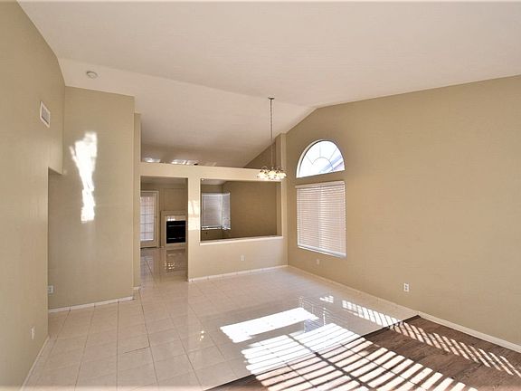3rd image of 1888 Kiwi Grove Ct