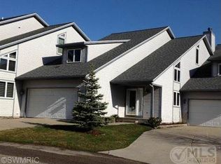 190 Hamilton Ct, Douglas, MI 49406