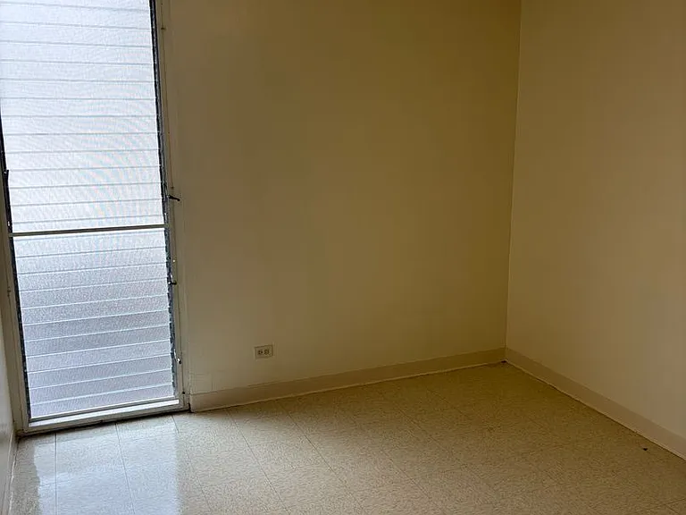 810 University Ave #203 — Photo 6