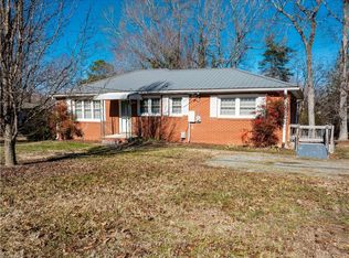 1801 Welcome Bethesda Rd, Lexington, NC 27295