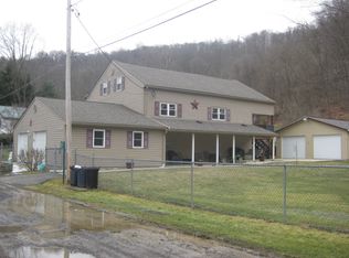 22 Joe Goss St, Wellsburg, WV 26035