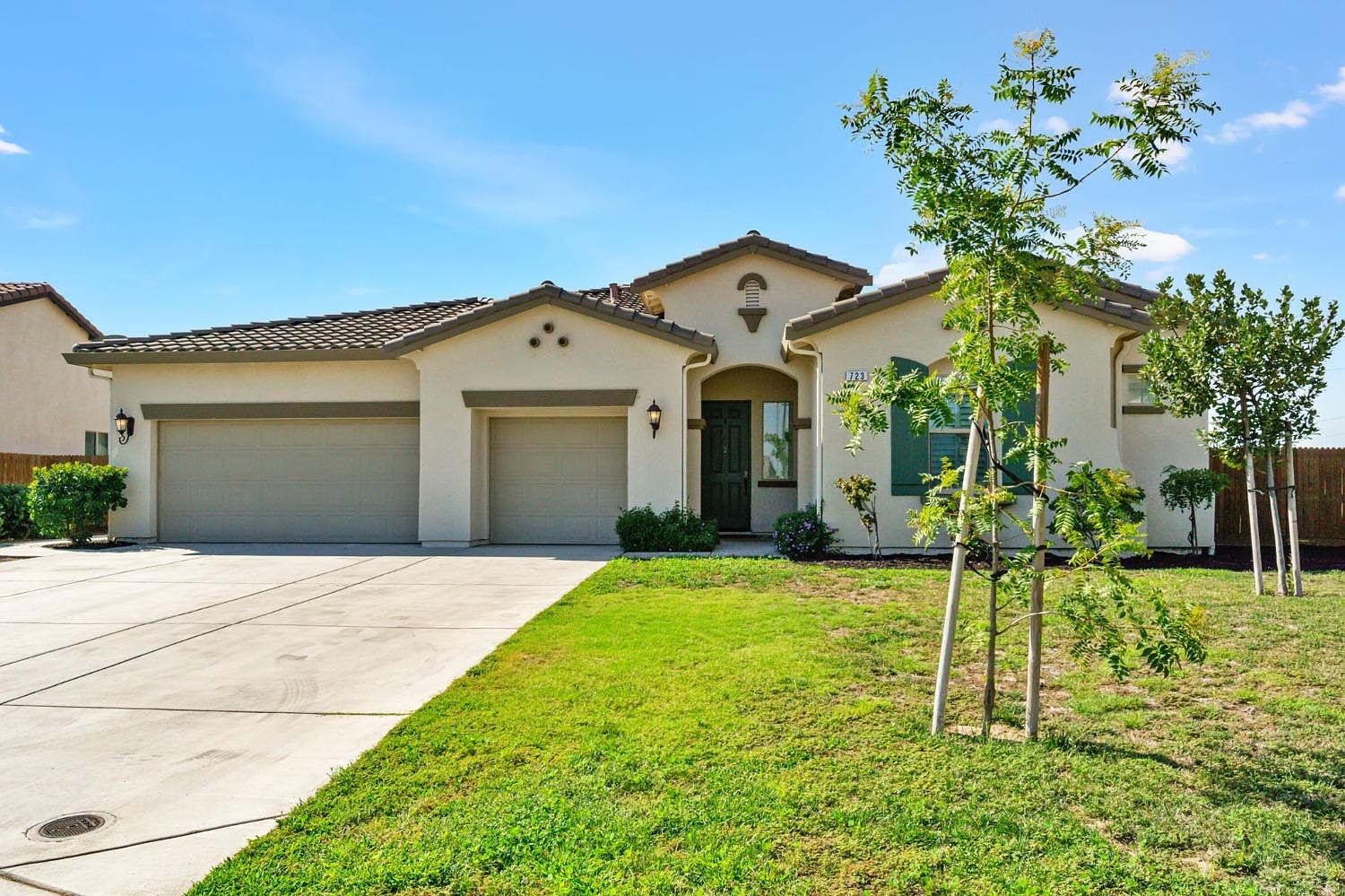 723 E Aretha Ave, Fowler, CA 93625 Zillow