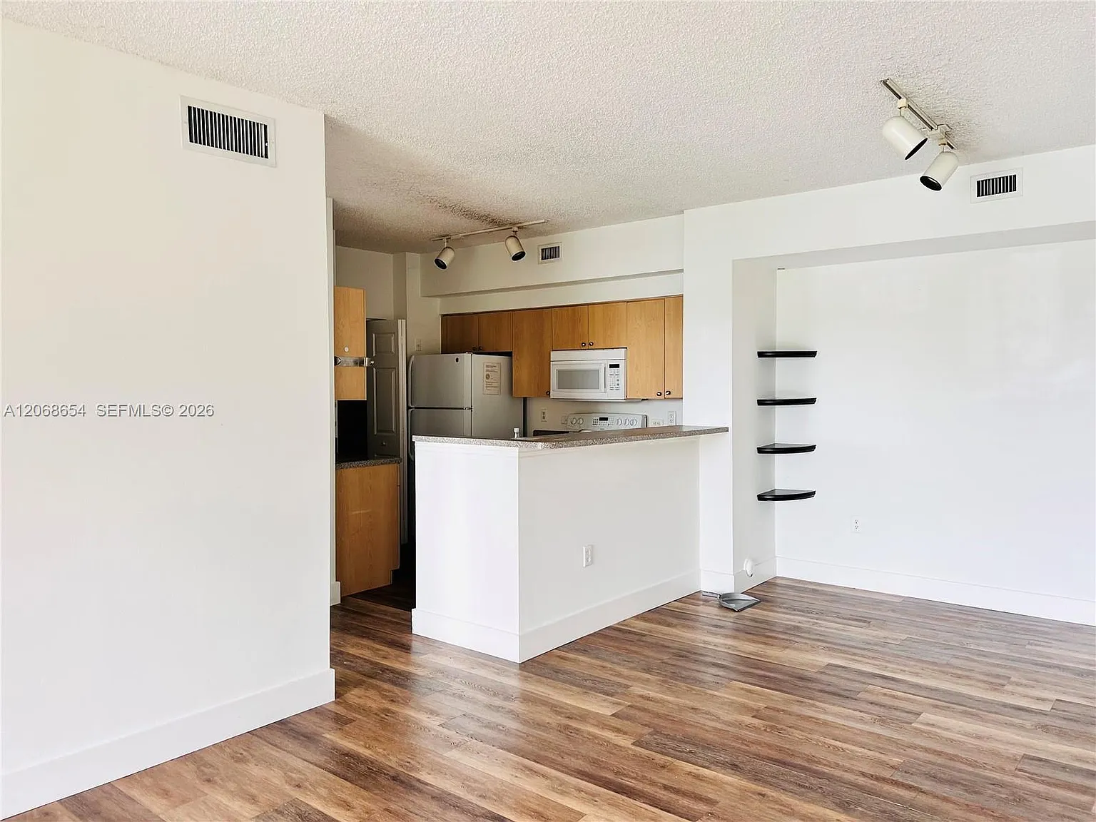 El-Ad Residences At Miram — Photo 4