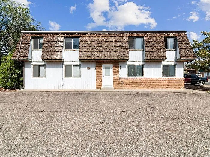 2 bed, 1.0 bath, $1,150 — Photo 1