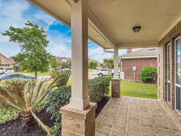 24122 Haywards Crossing Ln — Photo 3