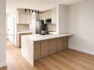 6821 SW 44th St APT 101, Miami, FL 33155