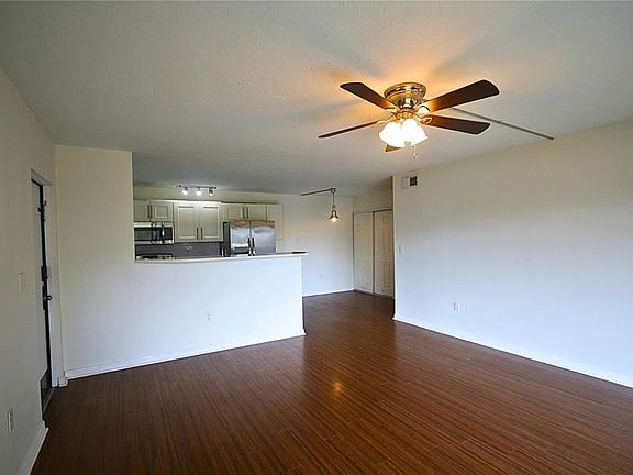 4th image of 2938 Clark Rd APT 103