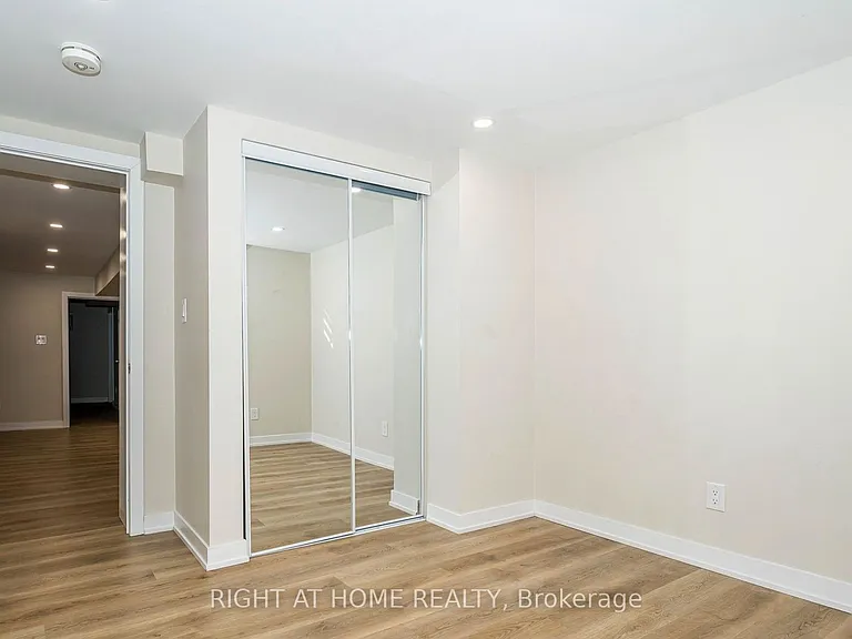 62 Inverdon Rd #BASEMENT — Photo 3