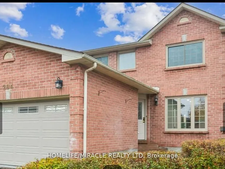204 Delaney Dr #UPPER — Photo 2