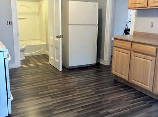 7 Gray Ave, Nashua, NH 03060