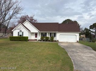 2003 Farmstead Ct, Morehead City, NC 28557