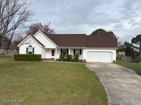 2003 Farmstead Court, Morehead City, NC 28557