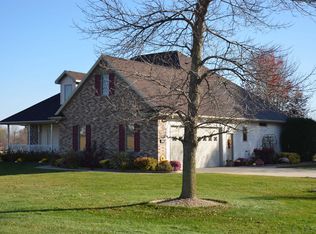 W4090 Lester Ln, Appleton, WI 54913